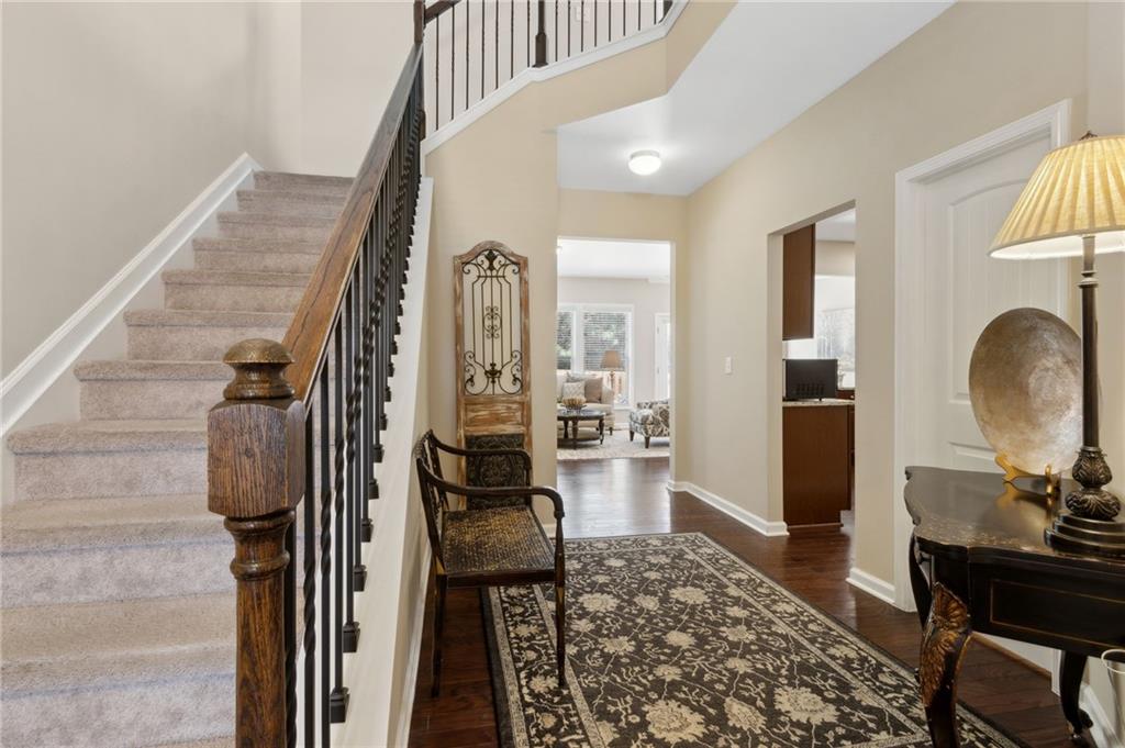 6160 Shiloh Woods Drive, Cumming, Georgia image 6