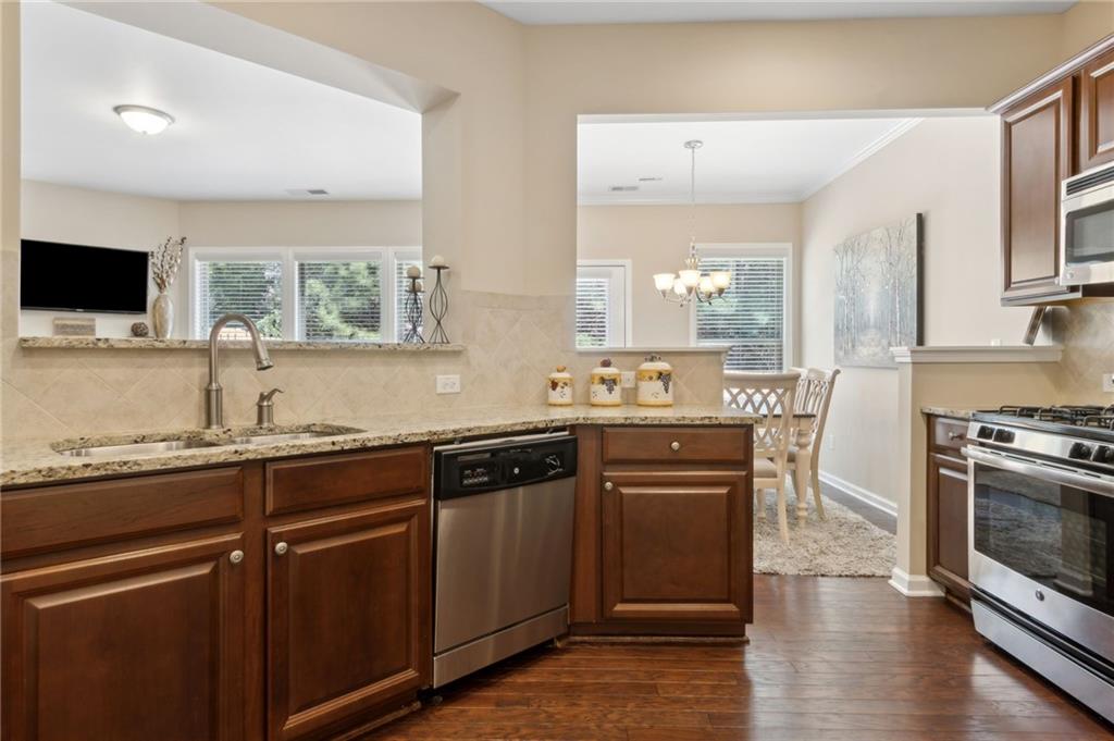 6160 Shiloh Woods Drive, Cumming, Georgia image 23