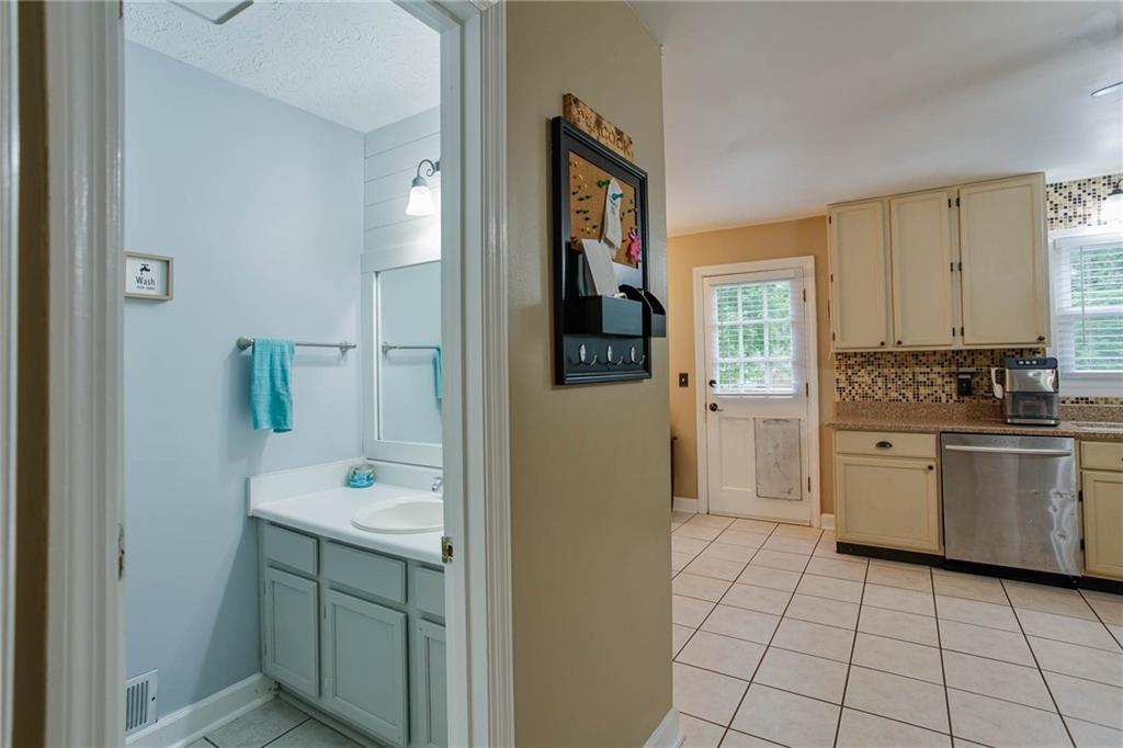 5083 Lambeth Court, Acworth, Georgia image 15