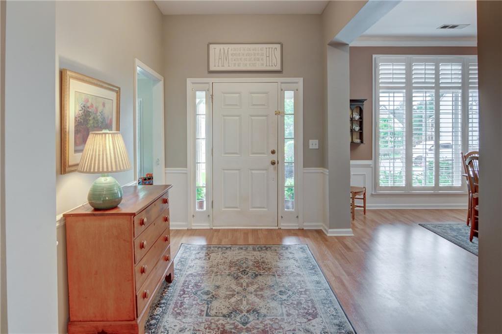 5720 Kennemore Drive, Alpharetta, Georgia image 8