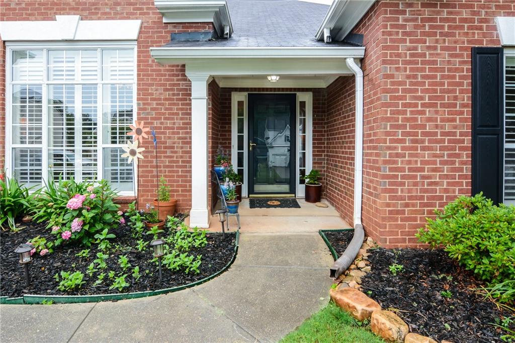 5720 Kennemore Drive, Alpharetta, Georgia image 7