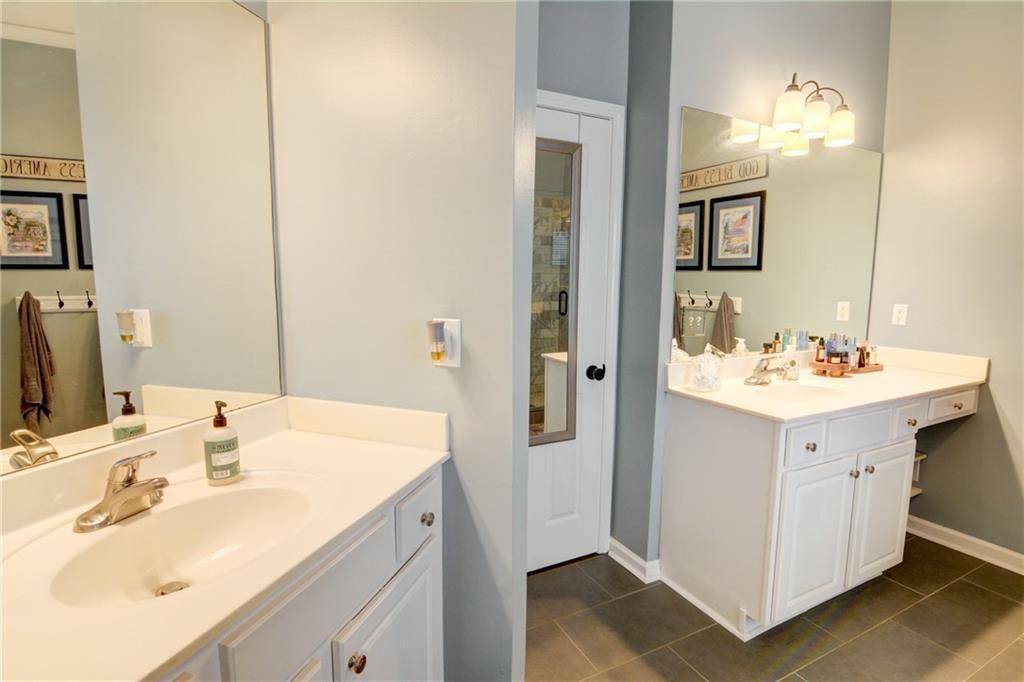 5720 Kennemore Drive, Alpharetta, Georgia image 36
