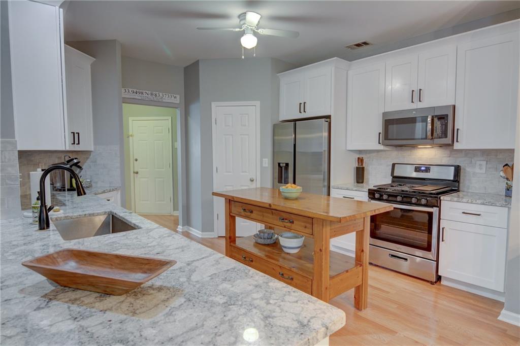 5720 Kennemore Drive, Alpharetta, Georgia image 28