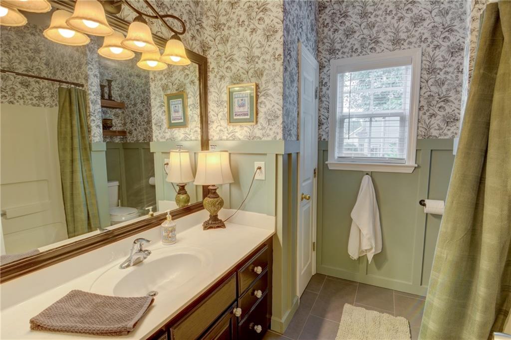 5720 Kennemore Drive, Alpharetta, Georgia image 49