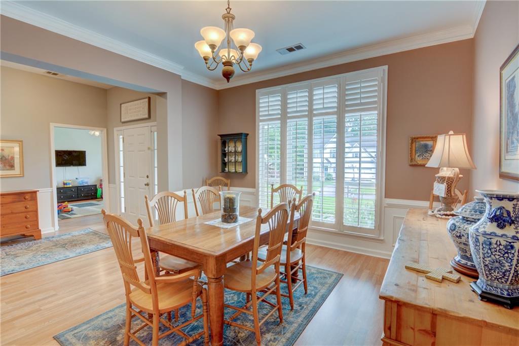 5720 Kennemore Drive, Alpharetta, Georgia image 11