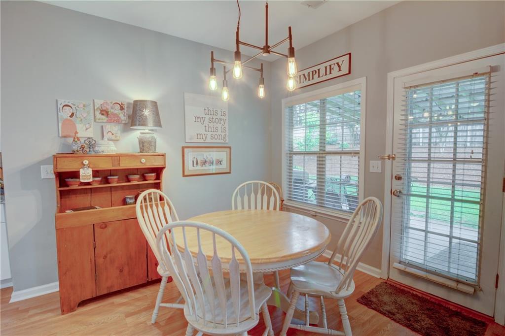 5720 Kennemore Drive, Alpharetta, Georgia image 25