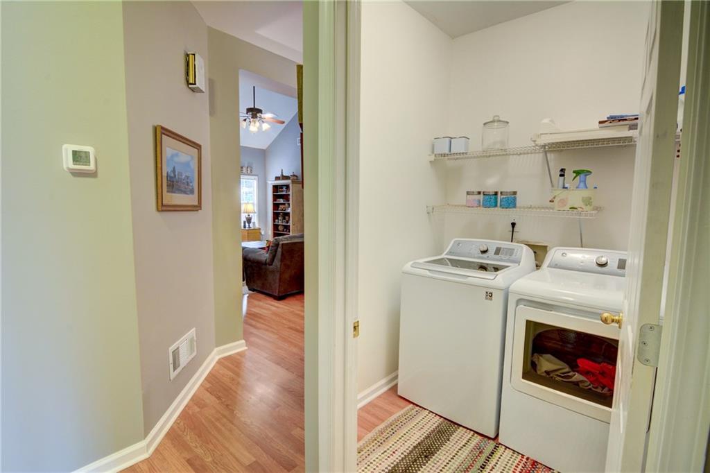 5720 Kennemore Drive, Alpharetta, Georgia image 43