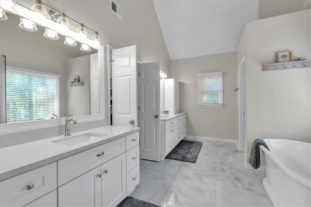 402 Bridgepoint Lane, Woodstock, Georgia image 34