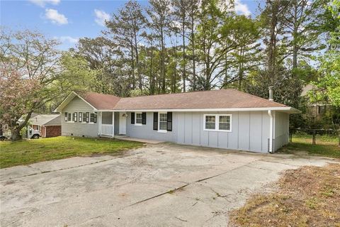 Homes For Sale - 431 Pineridge Road<br/> Forest Park, GA 30297