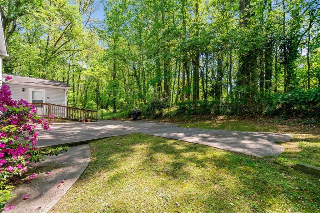 3420 Honeysuckle Lane, Lithia Springs, Georgia image 6