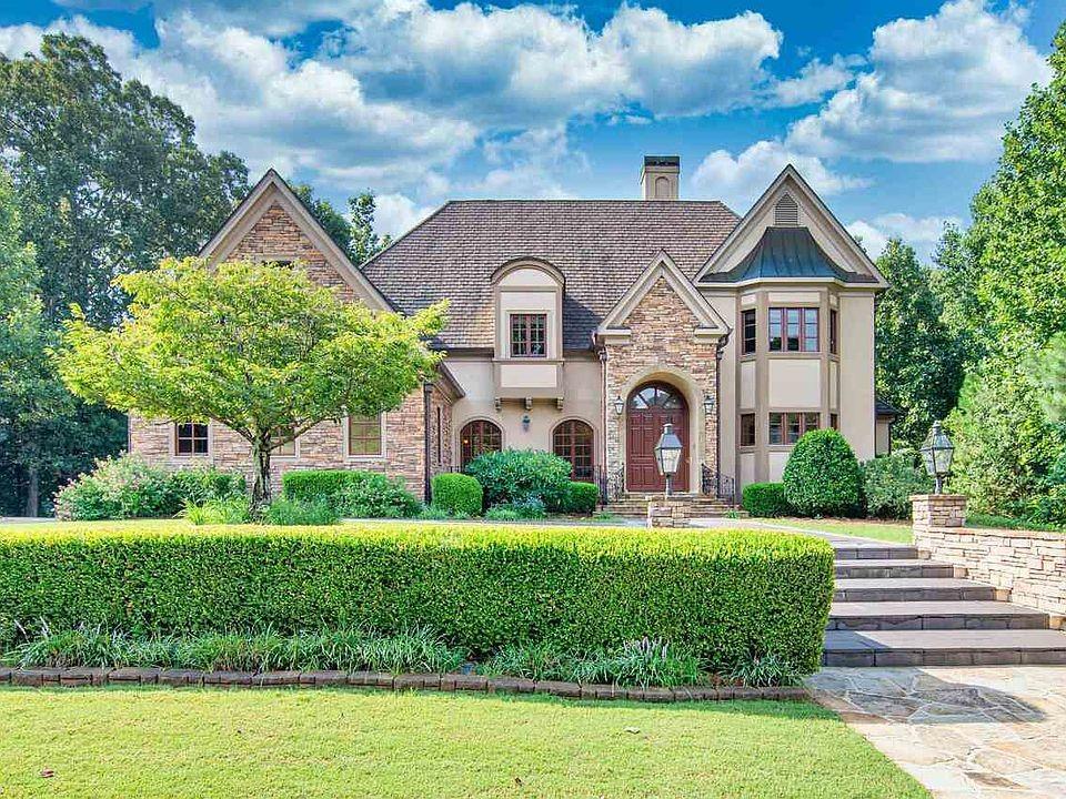 5575 Point West Drive, Oakwood, Georgia image 1