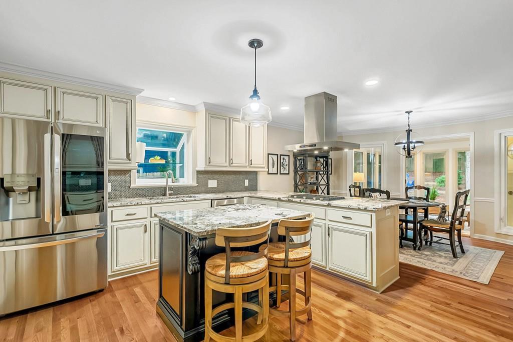 450 W Spalding Drive