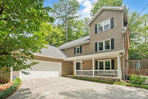 Photo of 450 W Spalding Drive, Sandy Springs, GA 30328 (MLS # 7631175)