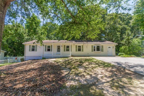 Homes For Sale - 1527 Bennett Road<br/> Grayson, GA 30017