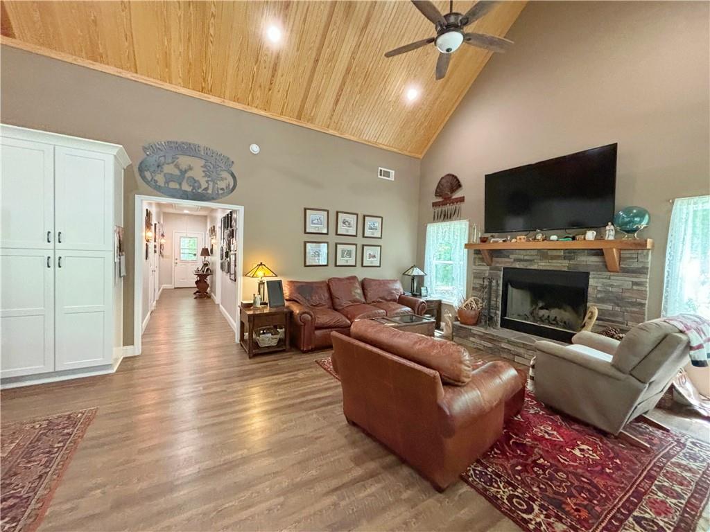 2520 Hollonville