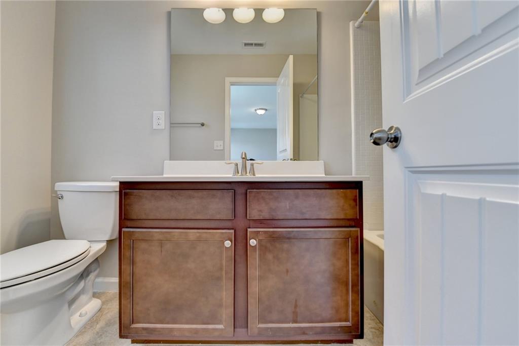 656 Sunset Park Drive, Suwanee, Georgia image 30
