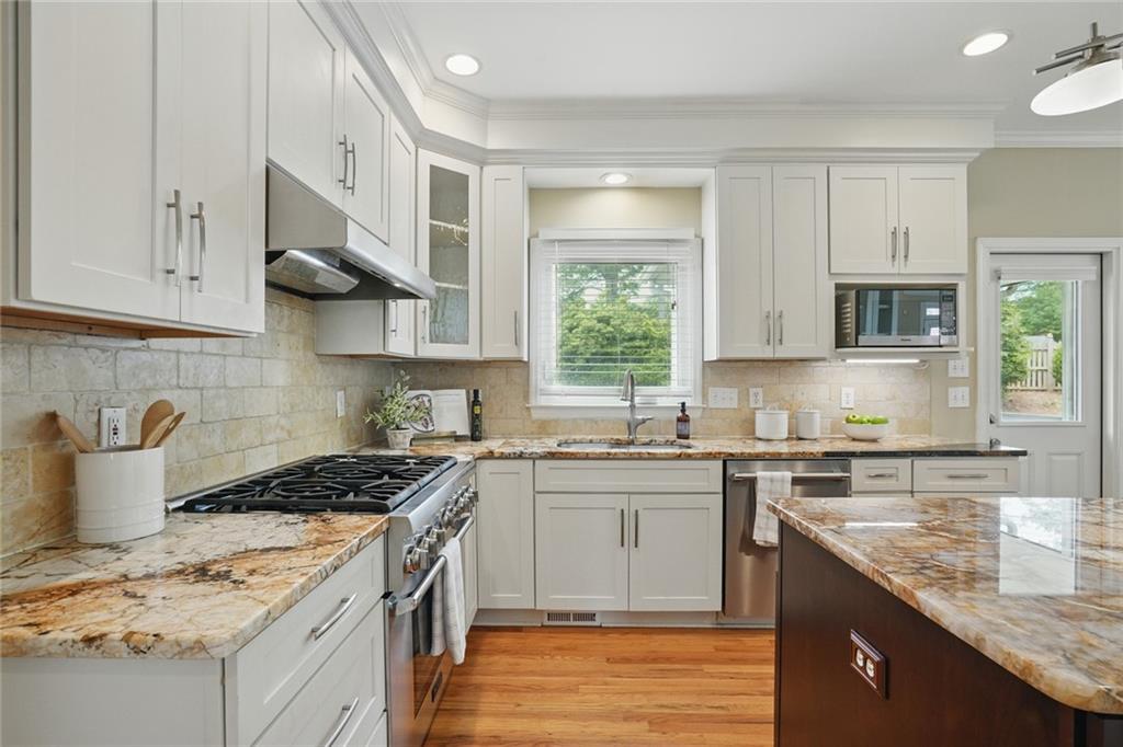 KINGS FARM - Residential