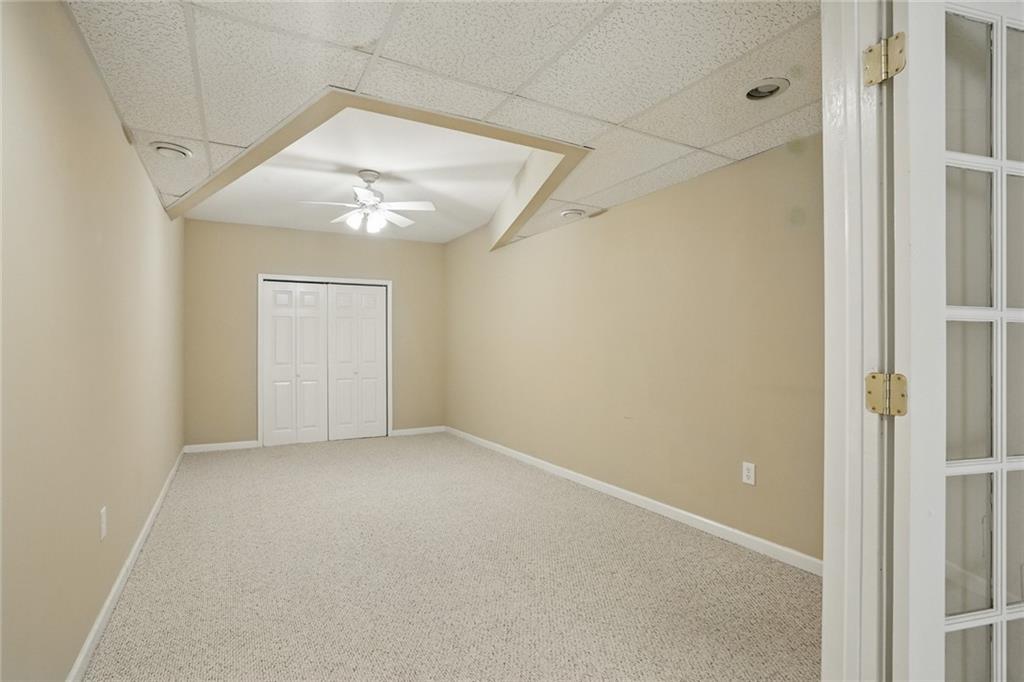 KINGS FARM - Residential