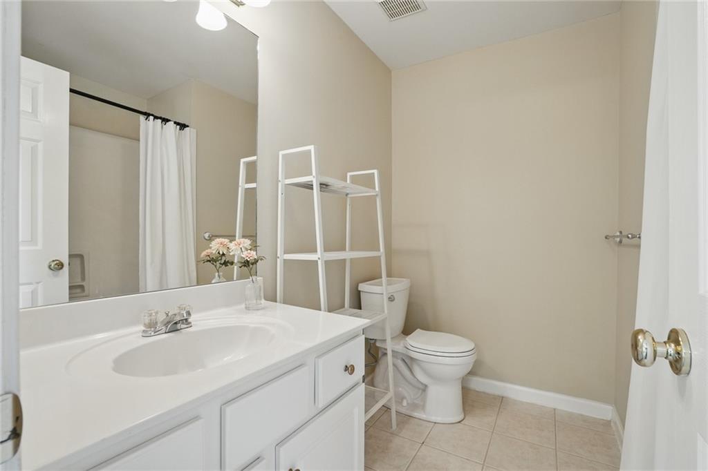KINGS FARM - Residential
