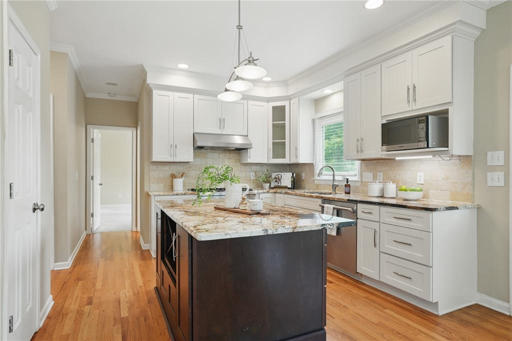 KINGS FARM - Residential