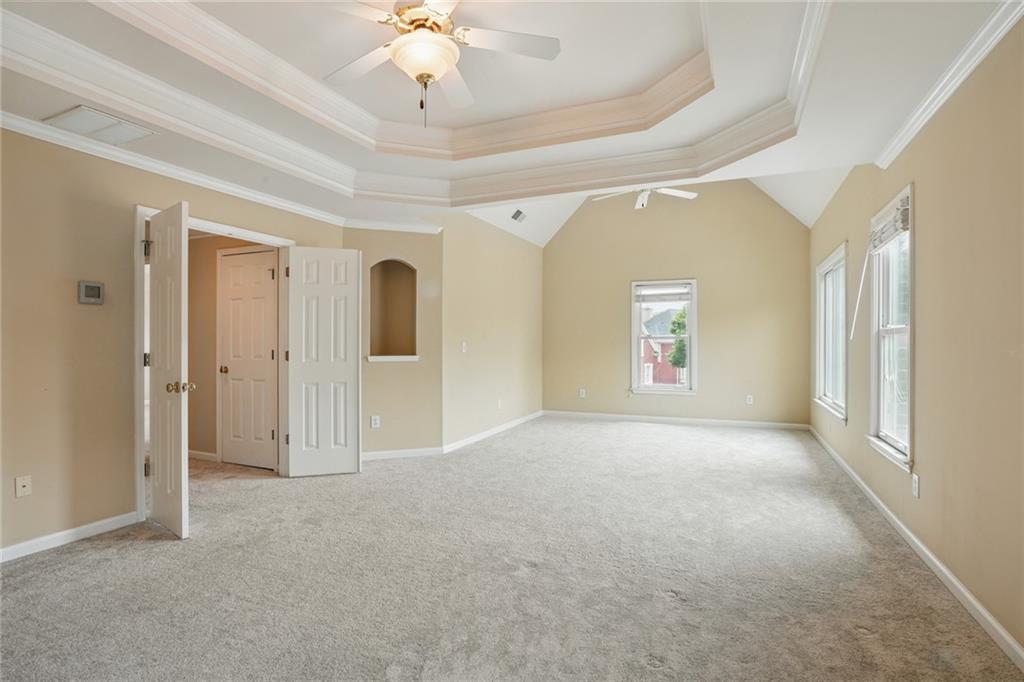 KINGS FARM - Residential