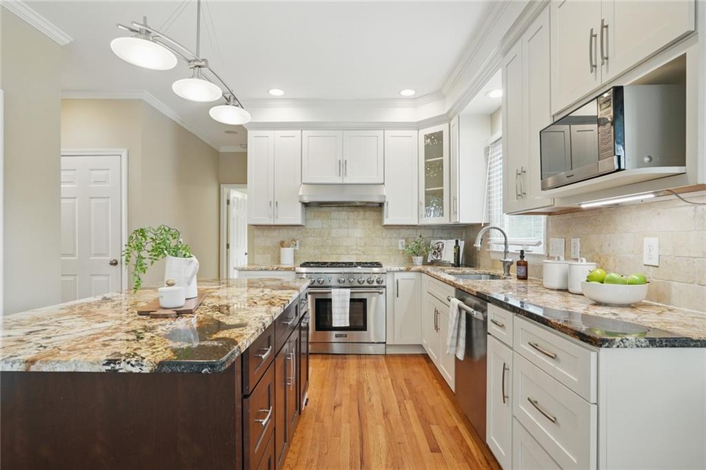 KINGS FARM - Residential