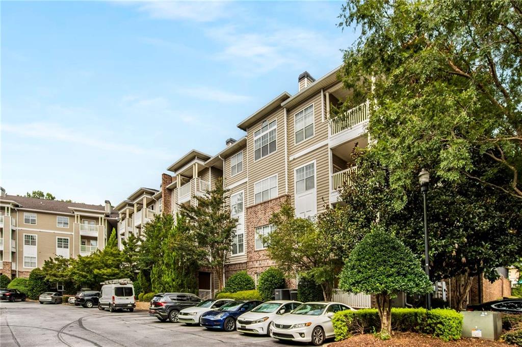 2700 Pine Tree Road NE 1117
