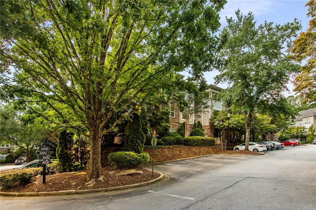 2700 Pine Tree Road NE 1117