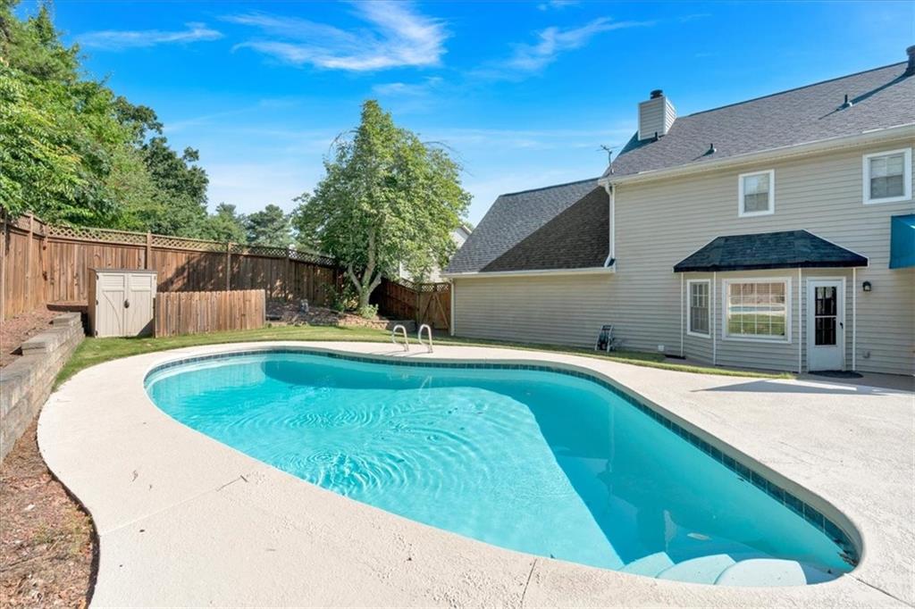 3262 WINTERBERRY Circle