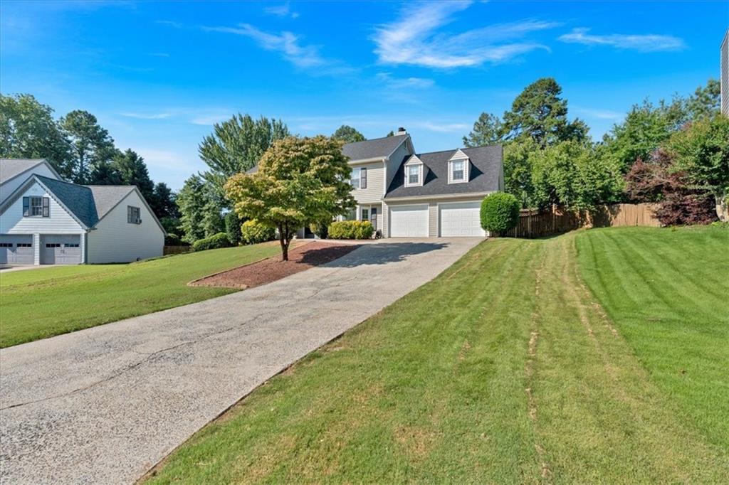 3262 WINTERBERRY Circle