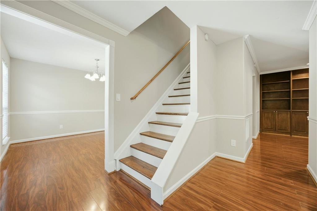 260 Barrington Drive E