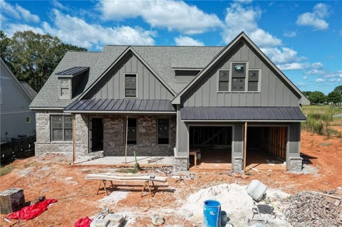 Homes For Sale - 65 Lake Vista Court<br/> Statham, GA 30666