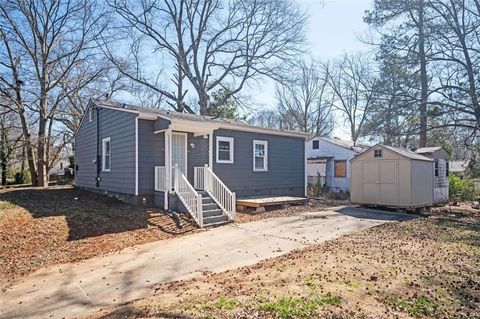 1073 Oakland Drive Drive SW Atlanta GA 30310