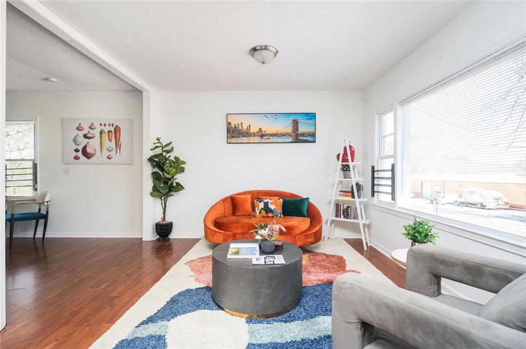 1073 Oakland Drive Drive SW