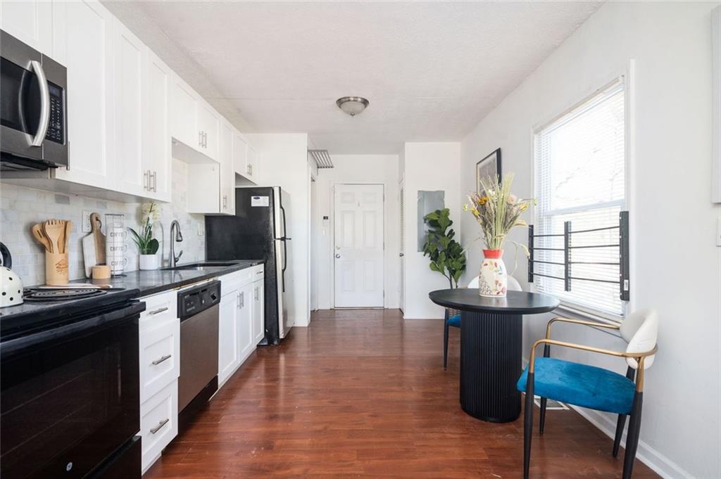 1073 Oakland Drive Drive SW