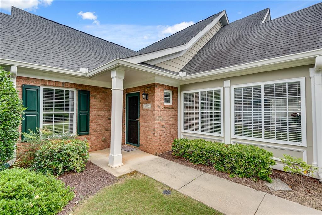 706 Village Lane