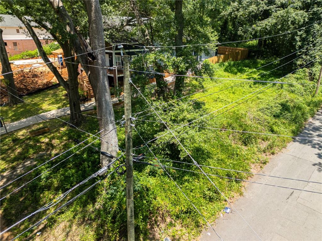 1981 Lois Place
