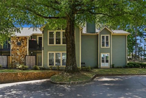 Photo of 2105 Canyon Point Circle #3204, Roswell, GA 30076 (MLS # 7756428)