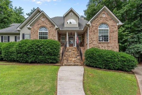 Homes For Sale - 4050 Golfview Court<br/> Villa Rica, GA 30180