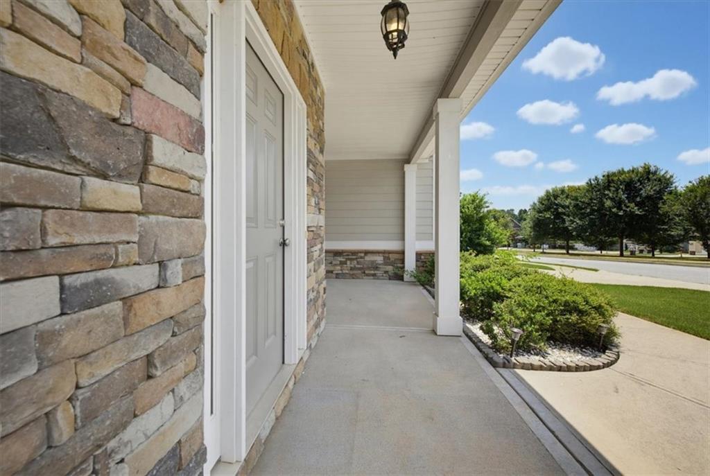 15 Hughston Walk
