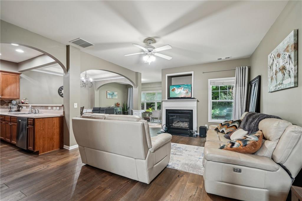 2910 Cross Creek Drive, Cumming, Georgia image 6