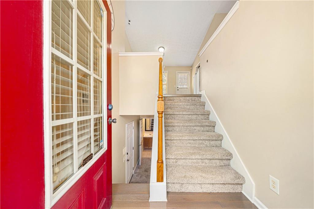 5822 Bridgeport Court
