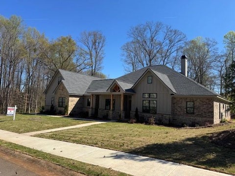 Homes For Sale - 1652 Red Cedar Road<br/> Commerce, GA 30530