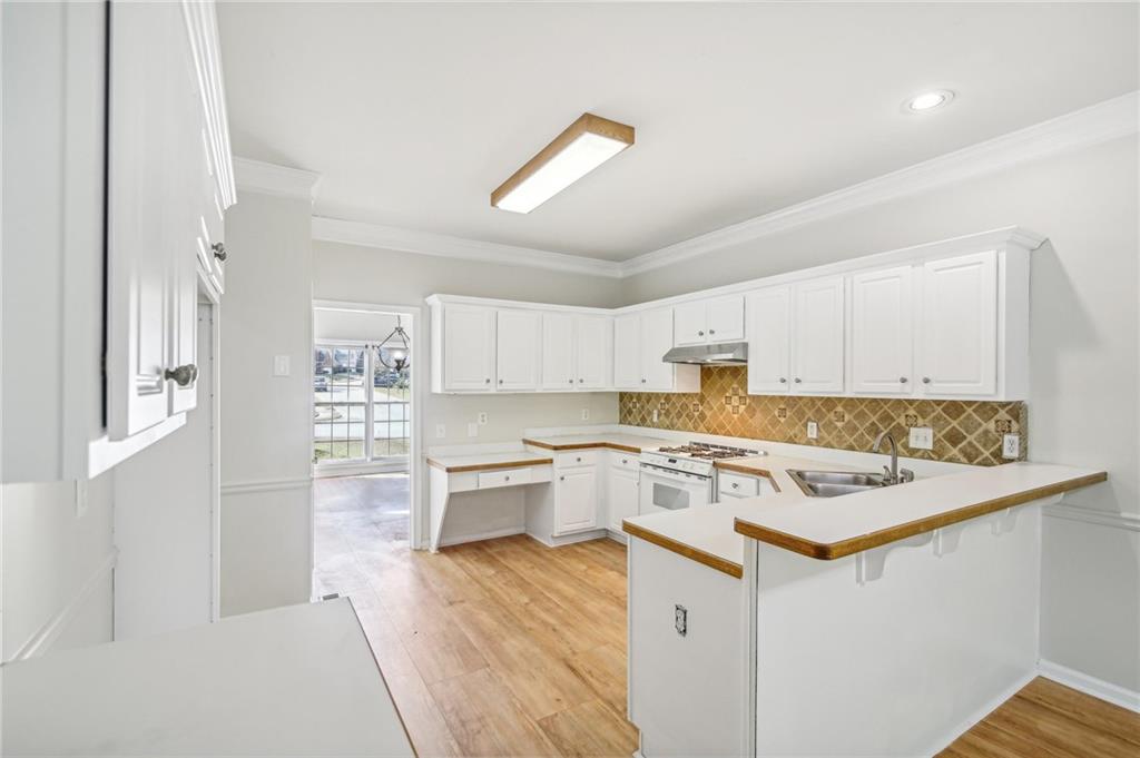 3045 Wyntree Drive, Peachtree Corners, Georgia image 14
