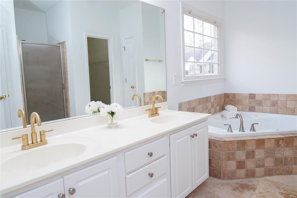 3045 Wyntree Drive, Peachtree Corners, Georgia image 28