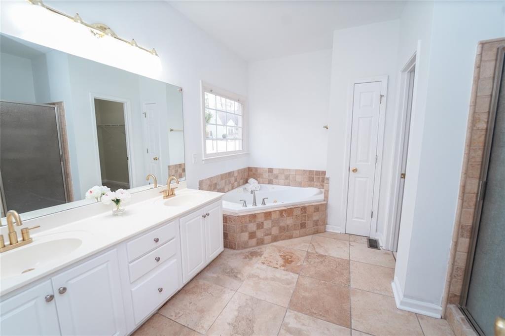 3045 Wyntree Drive, Peachtree Corners, Georgia image 29
