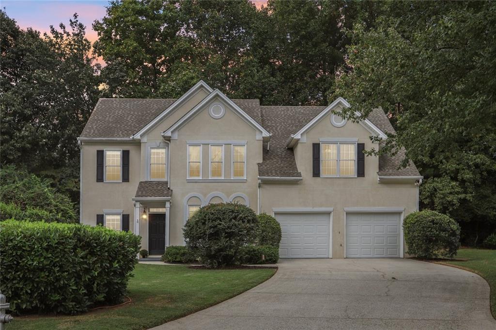 225 W Brookhollow Court