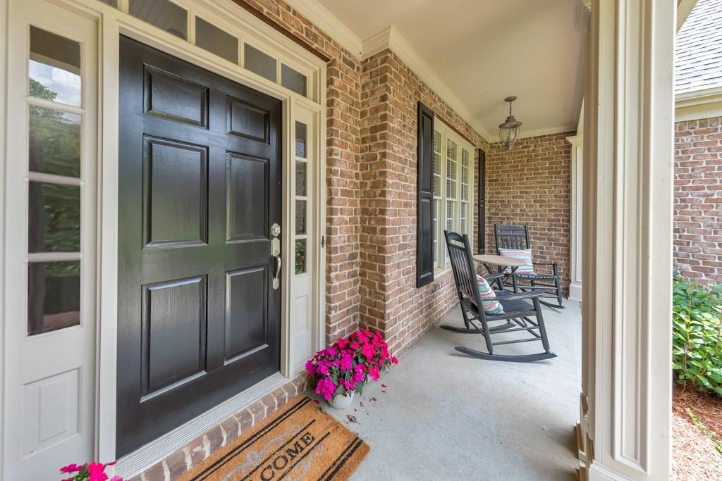 4621 Chartwell Chase Court, Flowery Branch, Georgia image 8