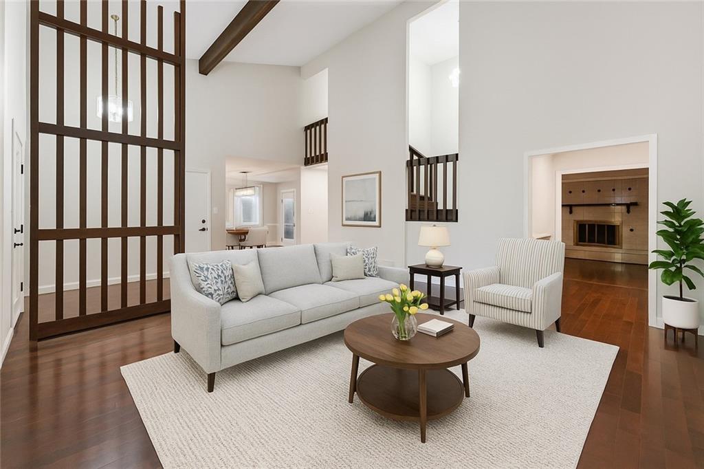 130 Lakeview Ridge W