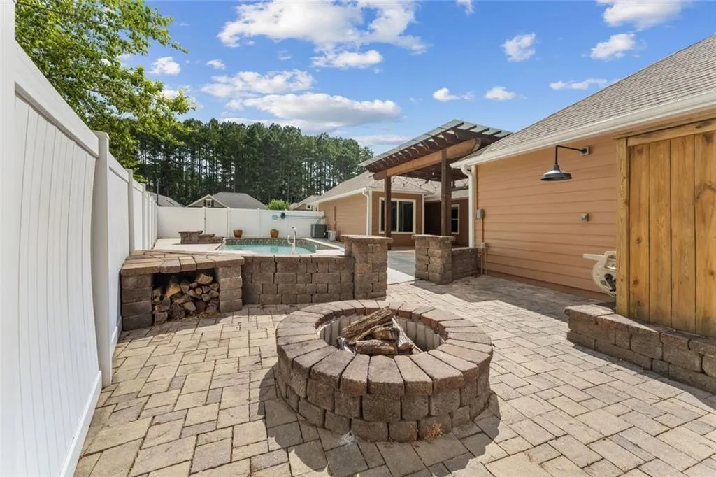 Dallas, Georgia 30132, United States, 3 Bedrooms Bedrooms, ,3 BathroomsBathrooms,Residential,Active,174413